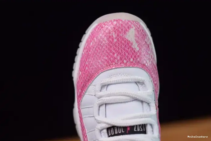 MaikeSneakers 11 Air WMNS Jordan Low AH7860-106 Pink Snakeskin 0420